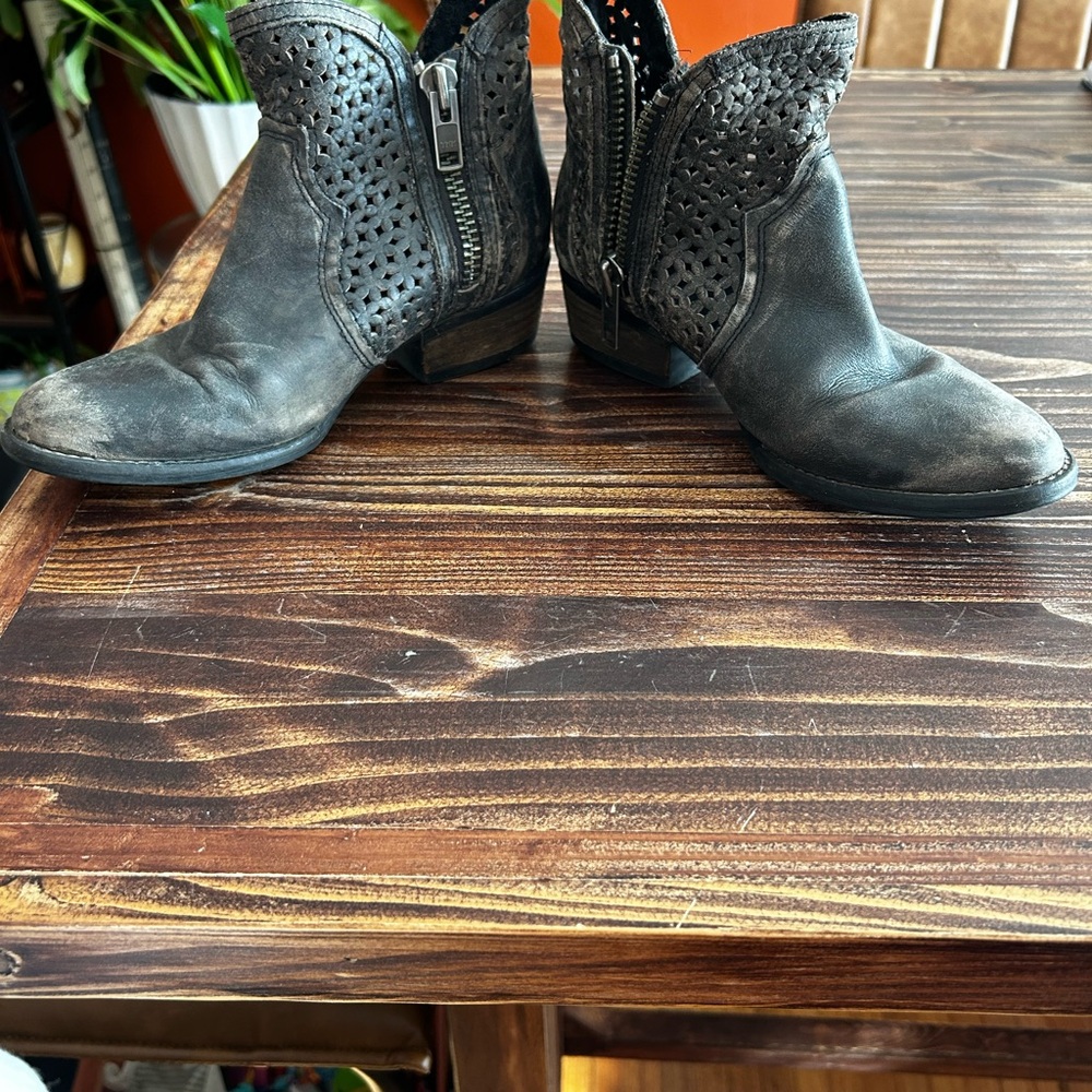 Circle G Black Leather Boots - Picture 6 of 7
